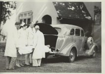 1936 Pontiac sedan ambulance 1.jpg