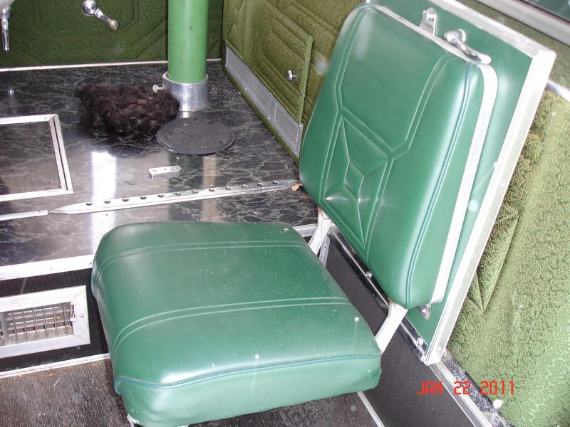 1972 MM jump seat the day we found the car. (2011)