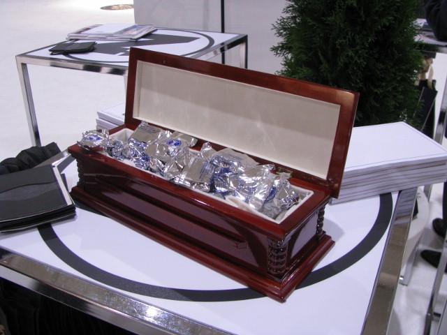 Casket Candy Holder
(which is actually designed for a wine bottle)