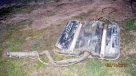 1973 comerichal chassis fule tank.jpg