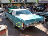 1972_Cadillac_Sedan_de_Ville_rear.jpg