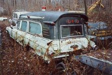 1961_Cadillac_Ambulance_by_Miller_Meteor_2.jpg
