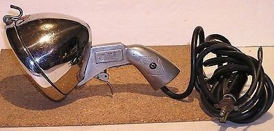 vintage-pistol-grip-search-light-h_1_798ca66f9b6fcc8550ba95c75356d4d8.jpg