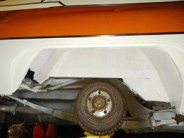 Psg Side Rear Wheelwell - Rust paint 01.jpg
