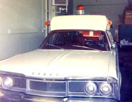 1968 Ballantyne Dodge 01, Swift Current SK.jpg