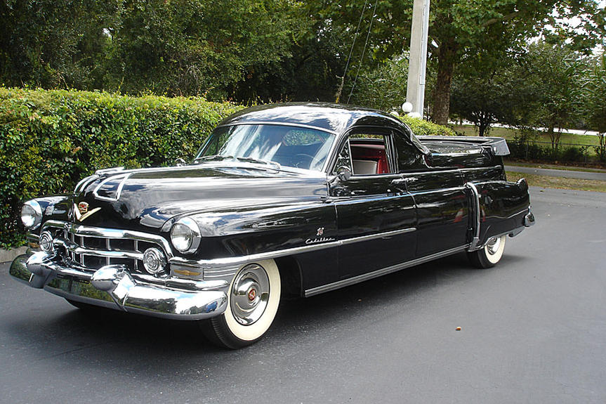 1952 Cadillac S&S Florentine Flower Car. Touted as 1 of 9 built in 1952, Three-owner Coach now, after further restoration, in mint condition. Hydrauli